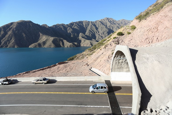 Cacheuta y Potrerillos..  Un nuevo tunel crea un circuito turístico integral en Mendoza.