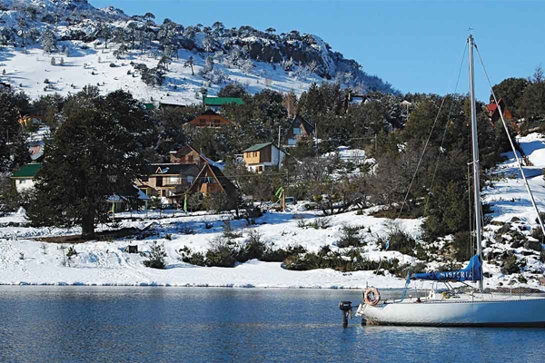 Villa Pehuenia: una aldea suiza en la Patagonia